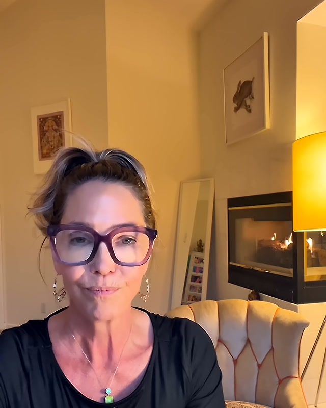 Pamela in the video: How to stop AI from hallucinating and outright lying to you